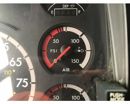 Freightliner CASCADIA Instrument Cluster