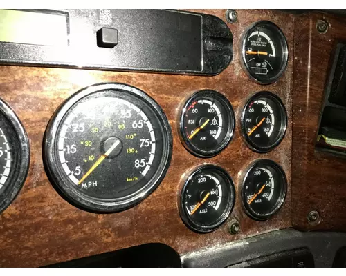 Freightliner CASCADIA Instrument Cluster