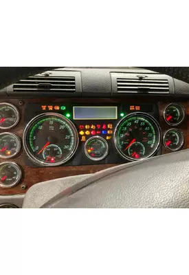 Freightliner CASCADIA Instrument Cluster