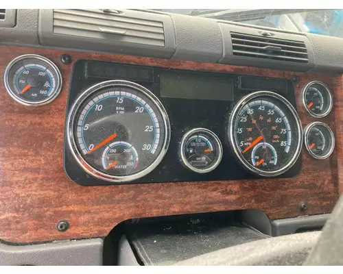 Freightliner CASCADIA Instrument Cluster