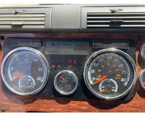 Freightliner CASCADIA Instrument Cluster