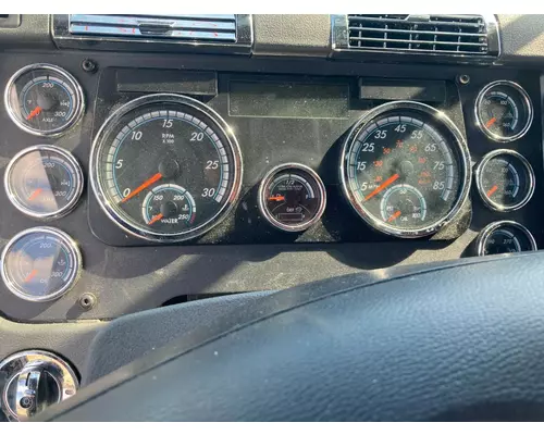 Freightliner CASCADIA Instrument Cluster