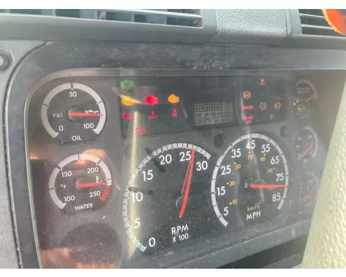 Freightliner CASCADIA Instrument Cluster