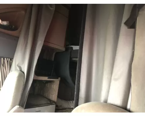 Freightliner CASCADIA Interior Curtains