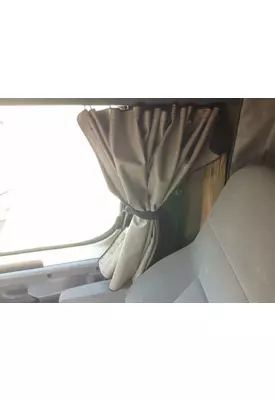 Freightliner CASCADIA Interior Curtains