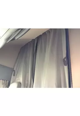 Freightliner CASCADIA Interior Curtains