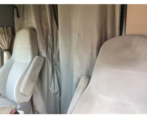 Freightliner CASCADIA Interior Curtains