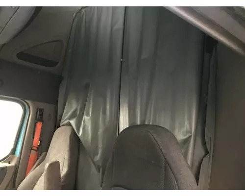 Freightliner CASCADIA Interior Curtains