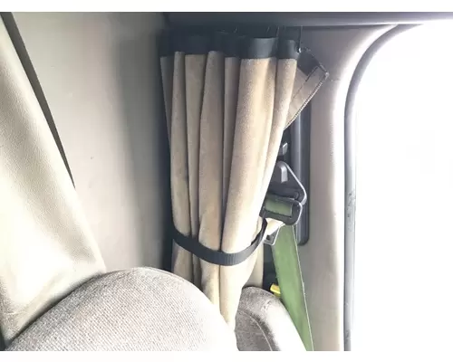 Freightliner CASCADIA Interior Curtains