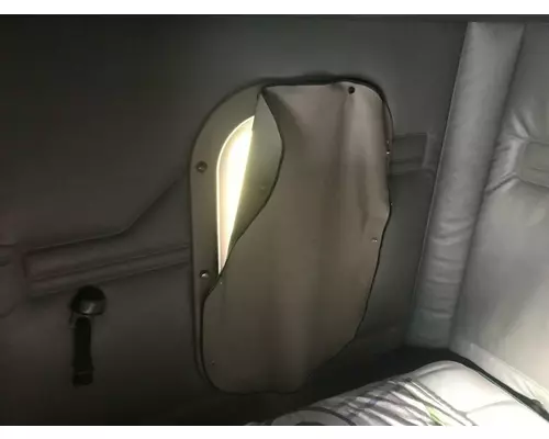 Freightliner CASCADIA Interior Curtains