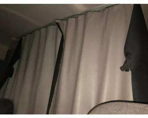 Freightliner CASCADIA Interior Curtains