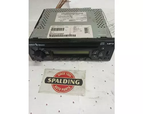 Freightliner CASCADIA Radio