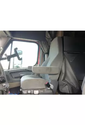 Freightliner CASCADIA Seat (Air Ride Seat)