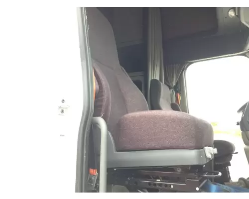 Freightliner CASCADIA Seat (Air Ride Seat)