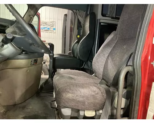 Freightliner CASCADIA Seat (Air Ride Seat)