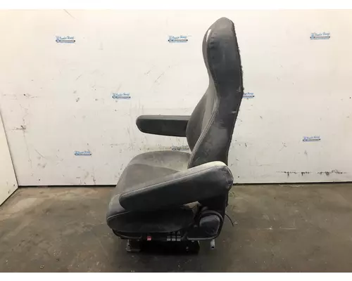 Freightliner CASCADIA Seat (Air Ride Seat)