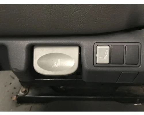 Freightliner CASCADIA Seat (Air Ride Seat)
