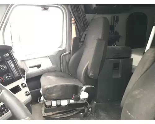 Freightliner CASCADIA Seat (Air Ride Seat)