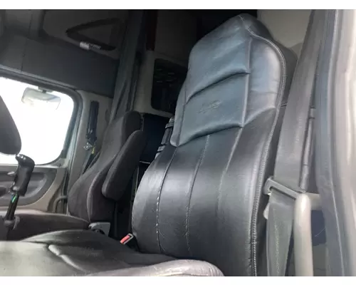 Freightliner CASCADIA Seat (Air Ride Seat)