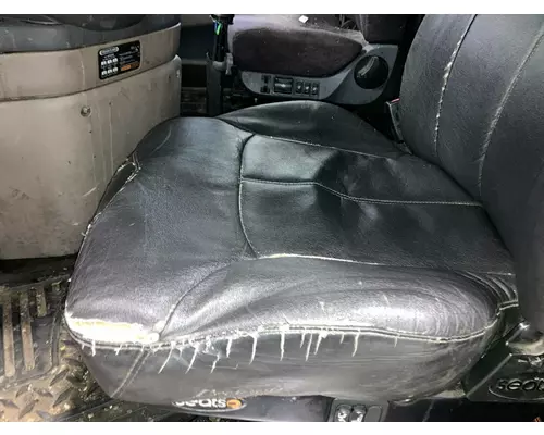 Freightliner CASCADIA Seat (Air Ride Seat)