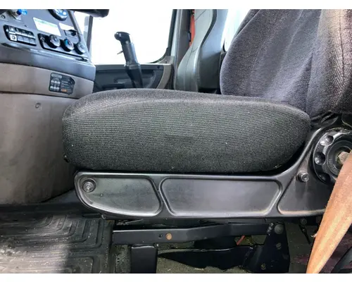 Freightliner CASCADIA Seat (Air Ride Seat)