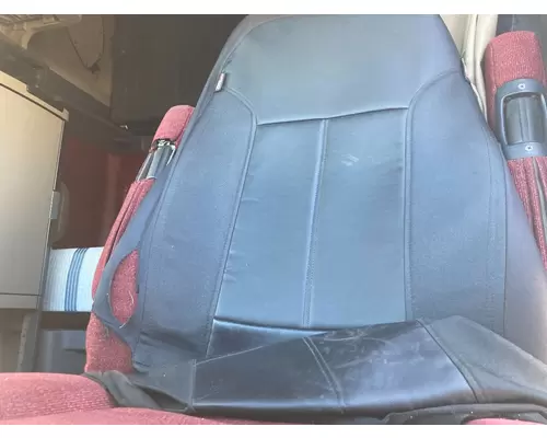 Freightliner CASCADIA Seat (Air Ride Seat)