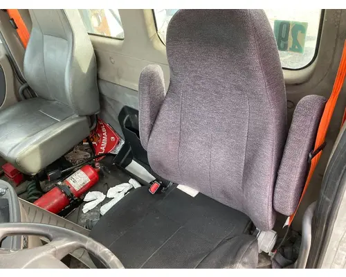 Freightliner CASCADIA Seat (Air Ride Seat)