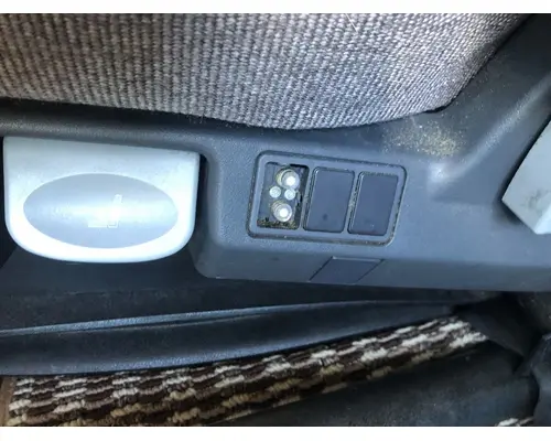 Freightliner CASCADIA Seat (non-Suspension)
