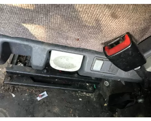 Freightliner CASCADIA Seat (non-Suspension)