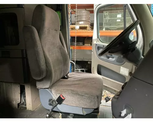 Freightliner CASCADIA Seat (non-Suspension)