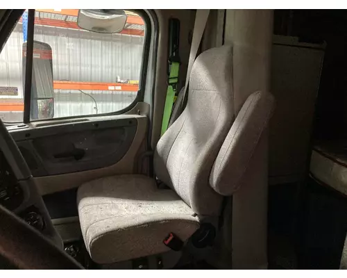 Freightliner CASCADIA Seat (non-Suspension)