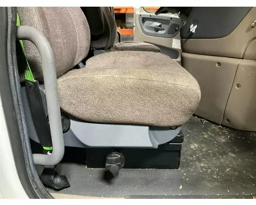 Freightliner CASCADIA Seat (non-Suspension)