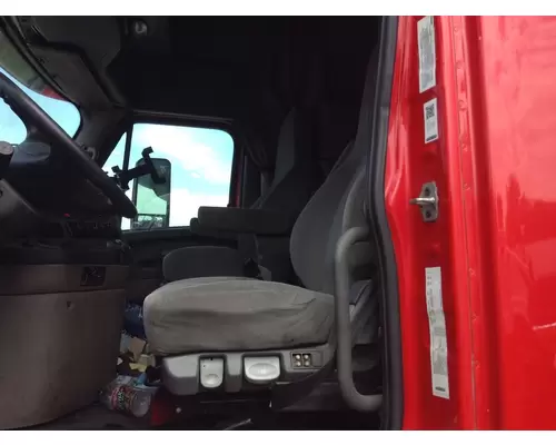 Freightliner CASCADIA Seat (non-Suspension)