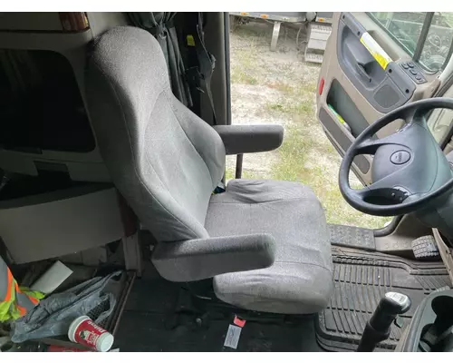 Freightliner CASCADIA Seat (non-Suspension)