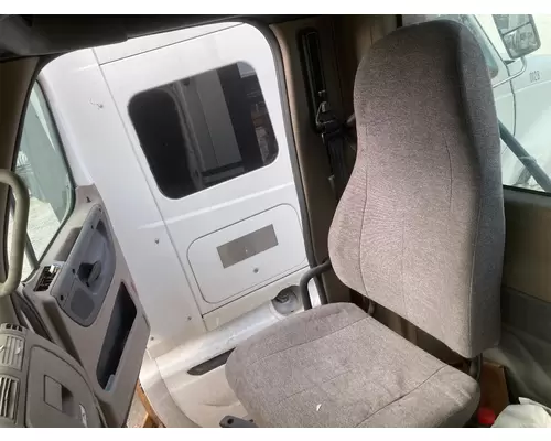 Freightliner CASCADIA Seat (non-Suspension)