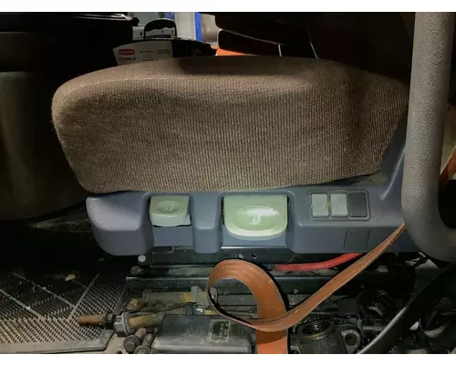 Freightliner CASCADIA Seat (non-Suspension)