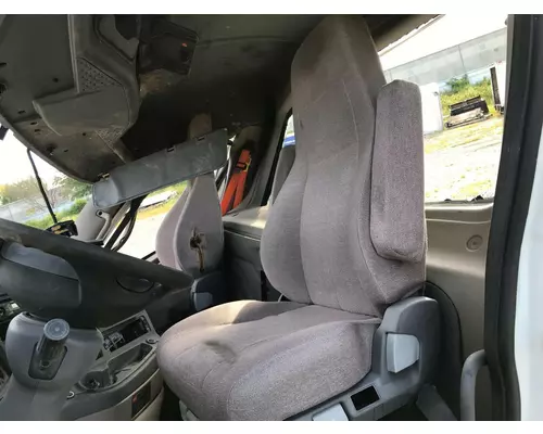Freightliner CASCADIA Seat (non-Suspension)