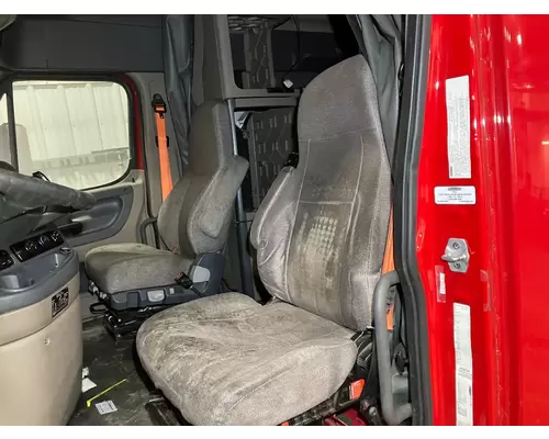 Freightliner CASCADIA Seat (non-Suspension)