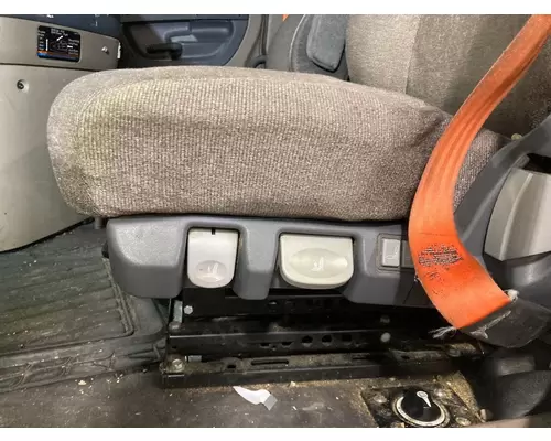 Freightliner CASCADIA Seat (non-Suspension)