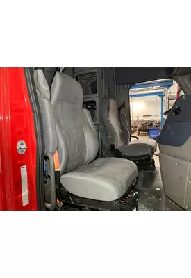 Freightliner CASCADIA Seat (non-Suspension)