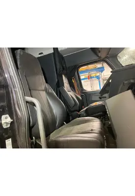 Freightliner CASCADIA Seat (non-Suspension)