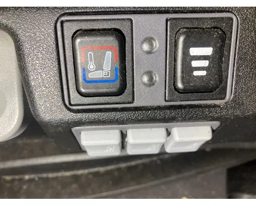Freightliner CASCADIA Seat (non-Suspension)