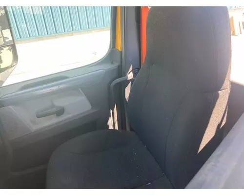 Freightliner CASCADIA Seat (non-Suspension)