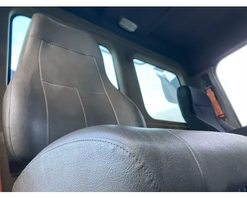 Freightliner CASCADIA Seat (non-Suspension)