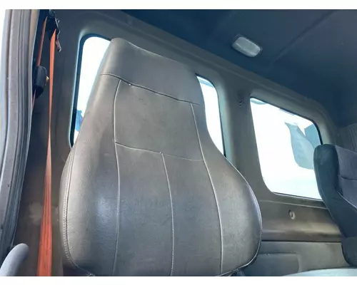 Freightliner CASCADIA Seat (non-Suspension)