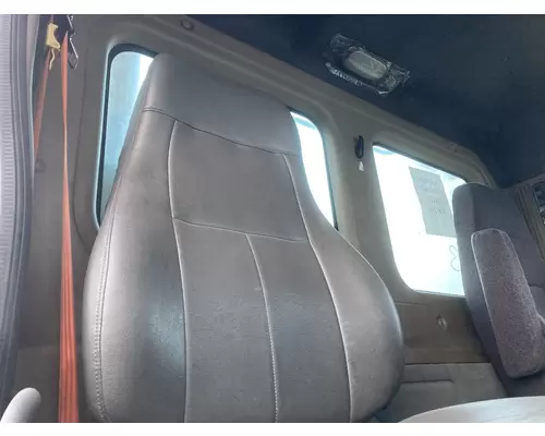 Freightliner CASCADIA Seat (non-Suspension)