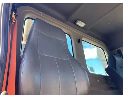 Freightliner CASCADIA Seat (non-Suspension)