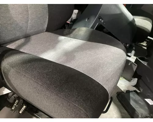 Freightliner CASCADIA Seat (non-Suspension)