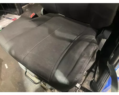Freightliner CASCADIA Seat (non-Suspension)