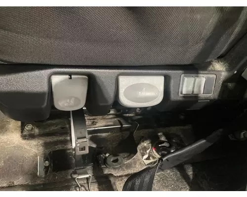 Freightliner CASCADIA Seat (non-Suspension)